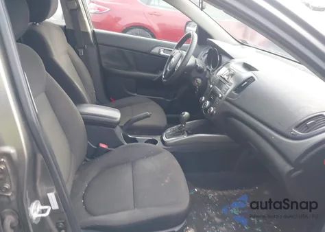 2010 Kia Forte Sx z USA, uszkodzony, nr VIN KNAFW4A37A5297438